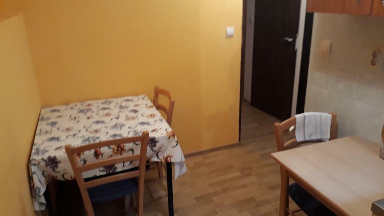 Vila Ruska Прчань Экстерьер фото